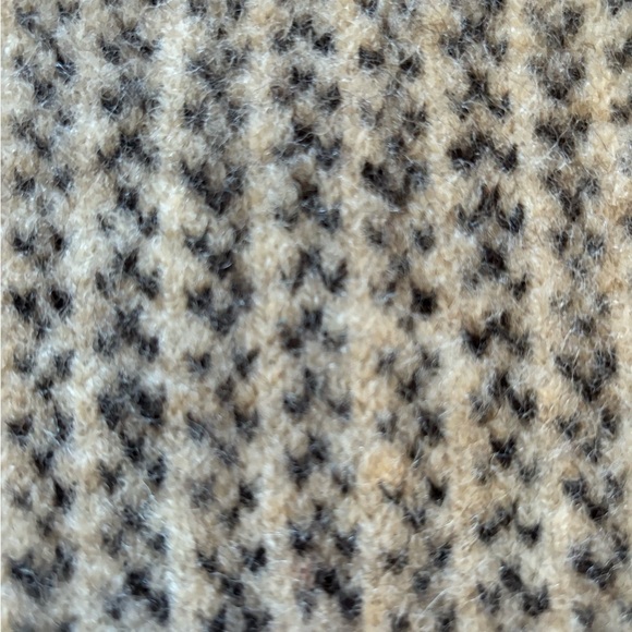 VTG Wool Chunky Knitted Cardigan Sweater M Black Cream Red Metal Scroll Buttons - Picture 8 of 13